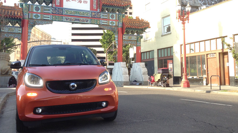 Illustration for article titled The 2016 Smart ForTwo Isn't Allowed To Be As Fun As It Could Be